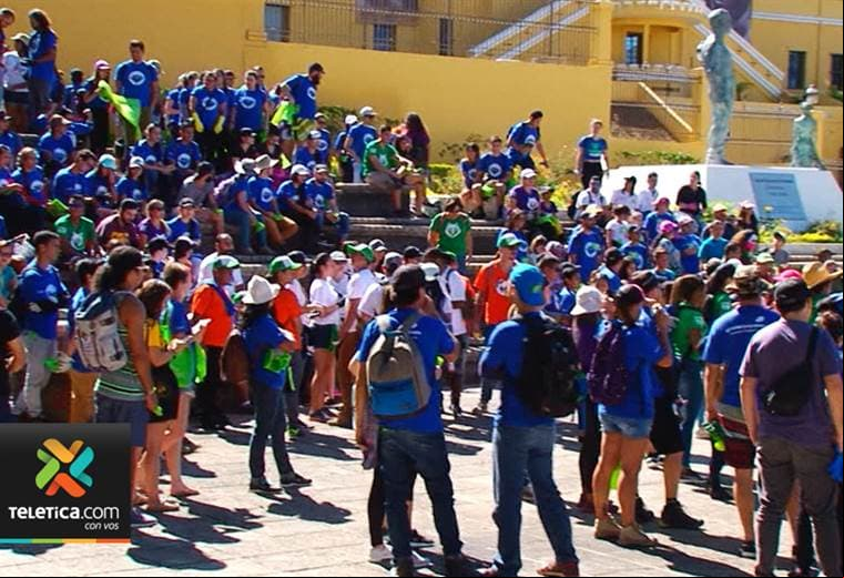 Alrededor de 500 voluntarios respondieron al llamado de dejar una capital más limpia